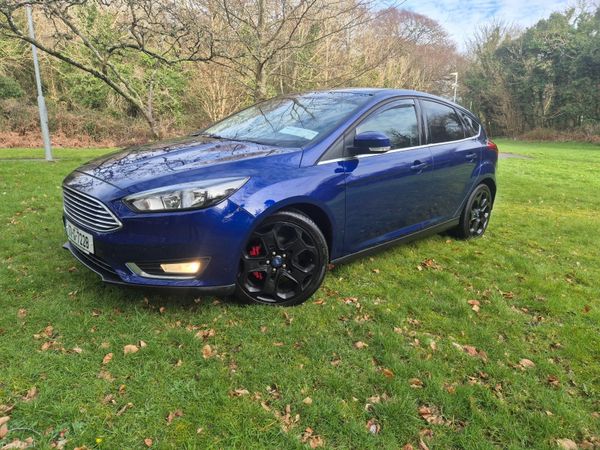 Ford Focus Hatchback, Petrol, 2017, Blue