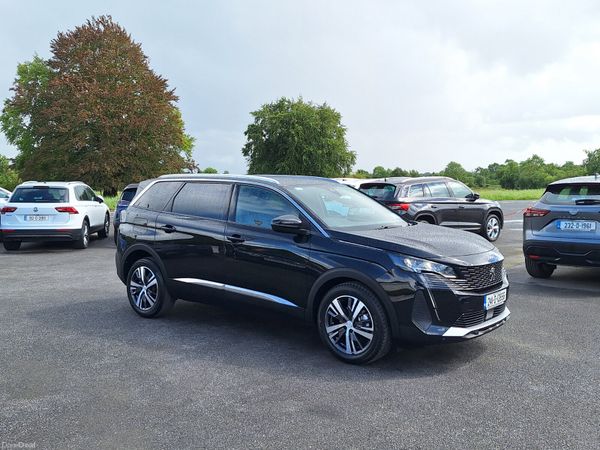 Peugeot 5008 MPV, Diesel, 2024, Black