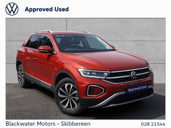 Volkswagen T-Roc Hatchback, Diesel, 2023, Red