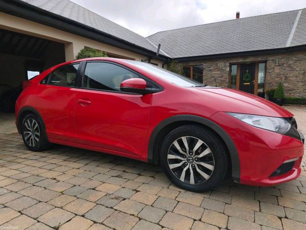 Honda Civic Hatchback, Diesel, 2013, Red