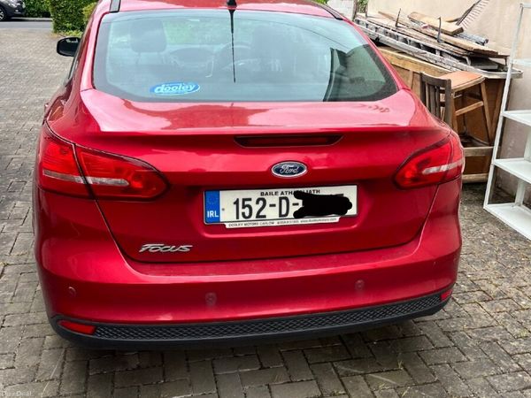 Ford Focus Saloon, Diesel, 2015, Red