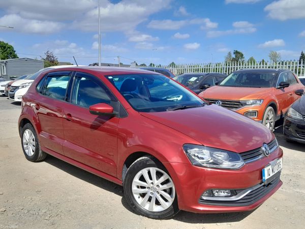 Volkswagen Polo Hatchback, Petrol, 2016, Red