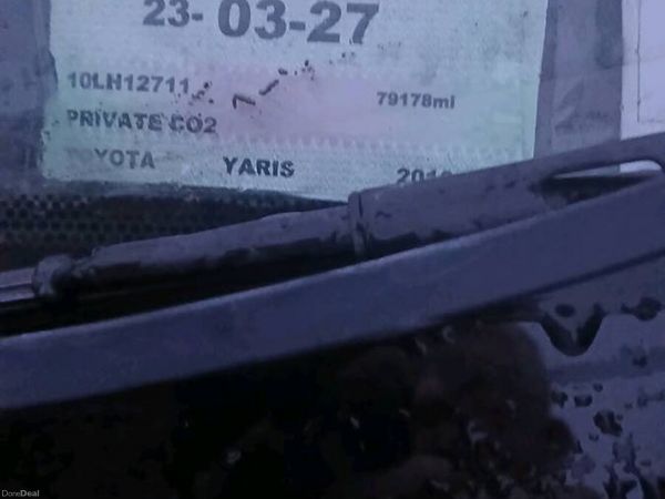 Toyota Yaris Hatchback, Petrol, 2010, Silver