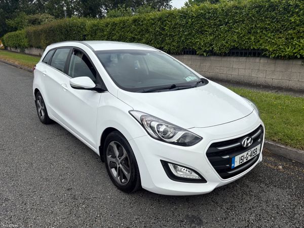 Hyundai i30 Estate/Jeep, Diesel, 2015, White