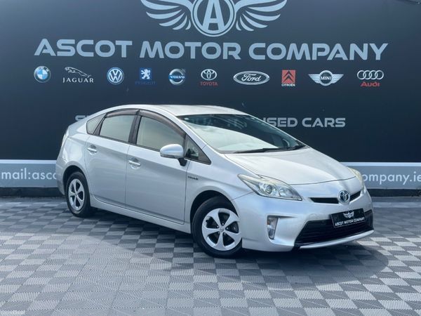 Toyota Prius Hatchback, Petrol Hybrid, 2015, Silver