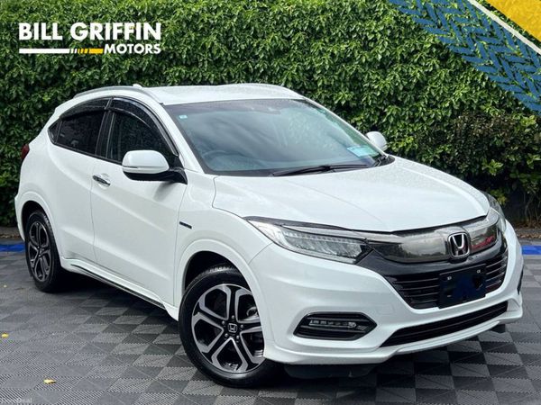 Honda Vezel SUV, Petrol Hybrid, 2021, White