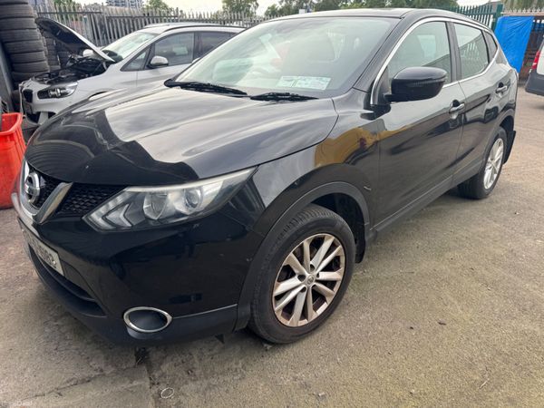 Nissan Qashqai Hatchback, Petrol, 2015, Black
