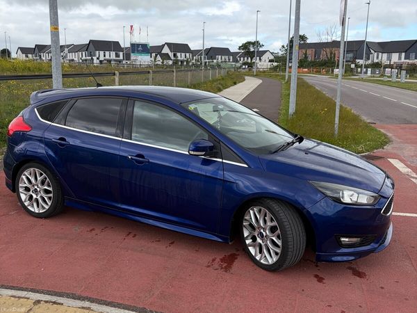 Ford Focus Hatchback, Diesel, 2015, Blue
