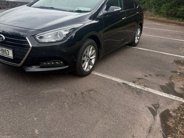 Hyundai i40 Saloon, Diesel, 2016, Black