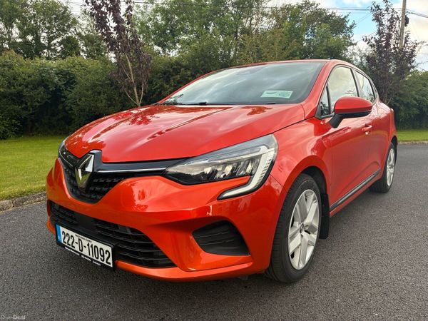 Renault Clio Hatchback, Petrol, 2022, Orange