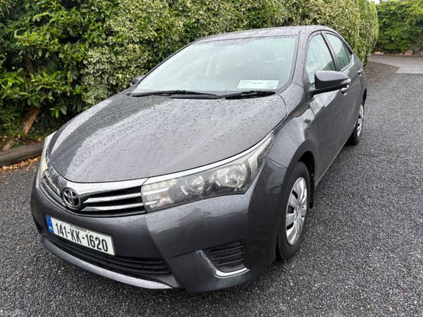 Toyota Corolla Saloon, Diesel, 2014, Grey