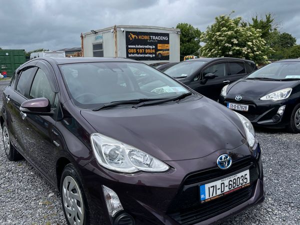 Toyota Aqua Hatchback, Petrol Hybrid, 2017, Purple