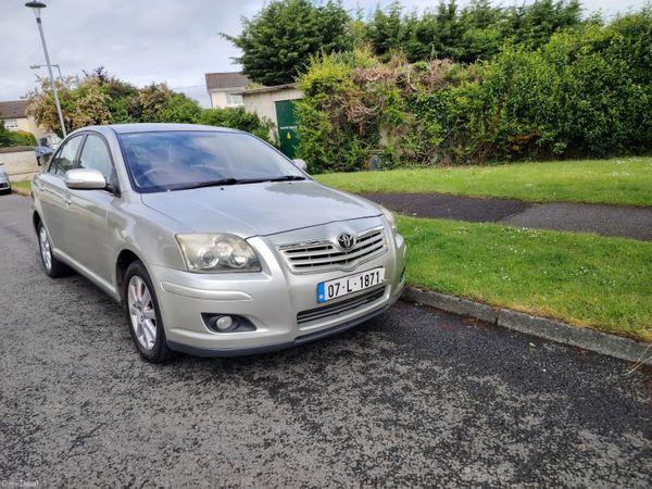 Toyota Avensis Saloon, Petrol, 2007, Silver
