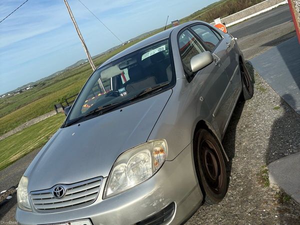 Toyota Corolla Saloon, Petrol, 2005, Silver