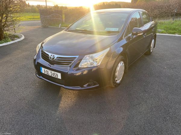 Toyota Avensis Saloon, Diesel, 2011, Blue