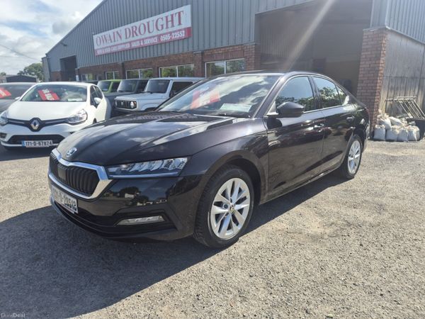Skoda Octavia Saloon, Diesel, 2022, Black