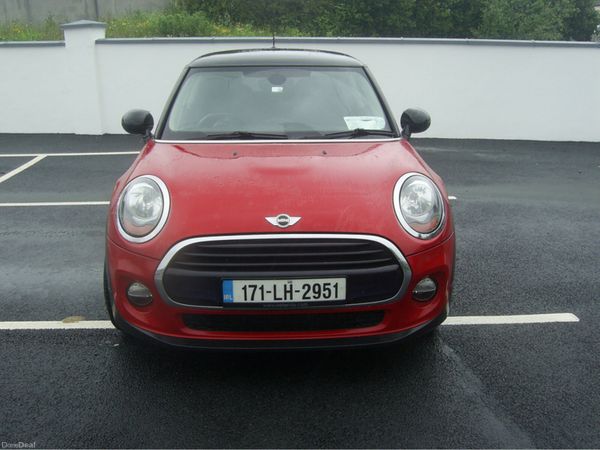 Mini Cooper Hatchback, Diesel, 2017, Red