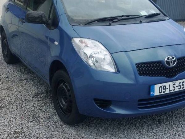 Toyota Yaris Hatchback, Petrol, 2009, Blue