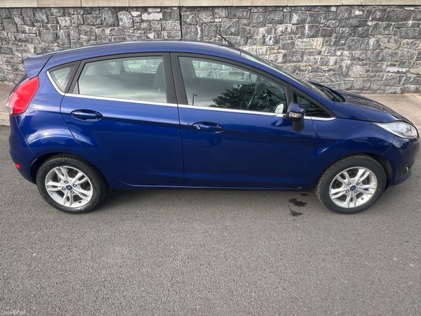Ford Fiesta Hatchback, Petrol, 2016, Blue