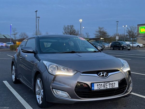 Hyundai Veloster Hatchback, Petrol, 2013, Silver