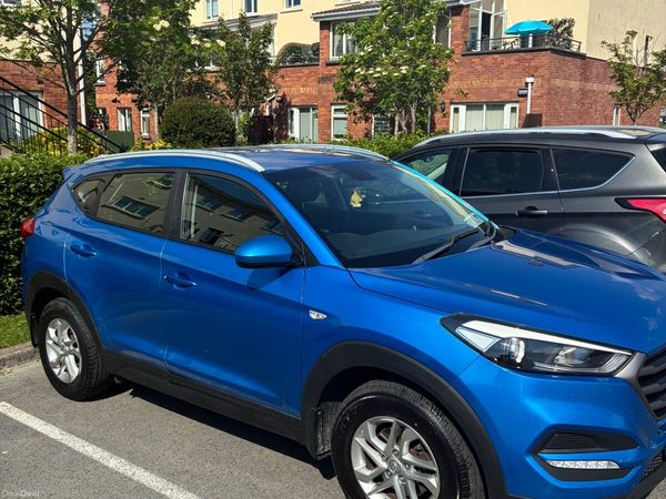 Hyundai Tucson SUV, Diesel, 2016, Blue