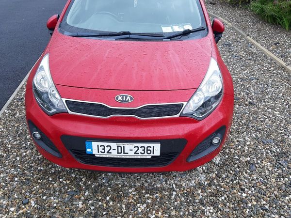 Kia Rio Hatchback, Petrol, 2013, Red