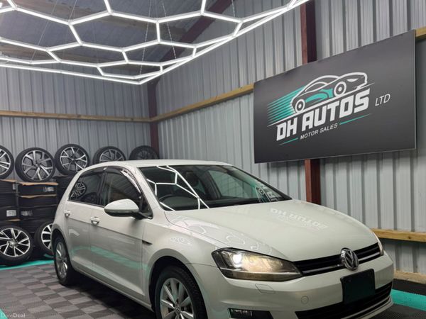 Volkswagen Golf Hatchback, Petrol, 2015, White
