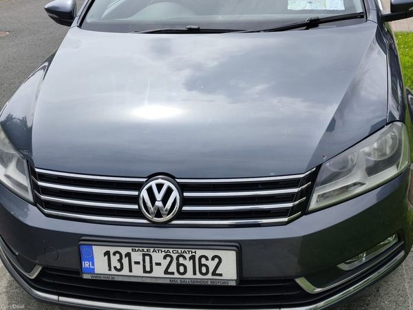 Volkswagen Passat Saloon, Diesel, 2013, Grey