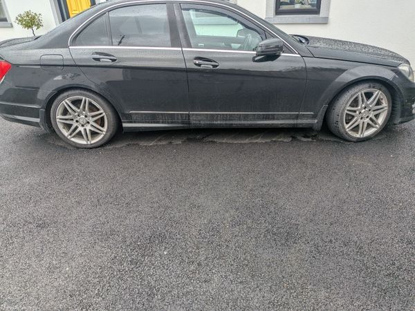 Mercedes-Benz C-Class Saloon, Diesel, 2012, Black