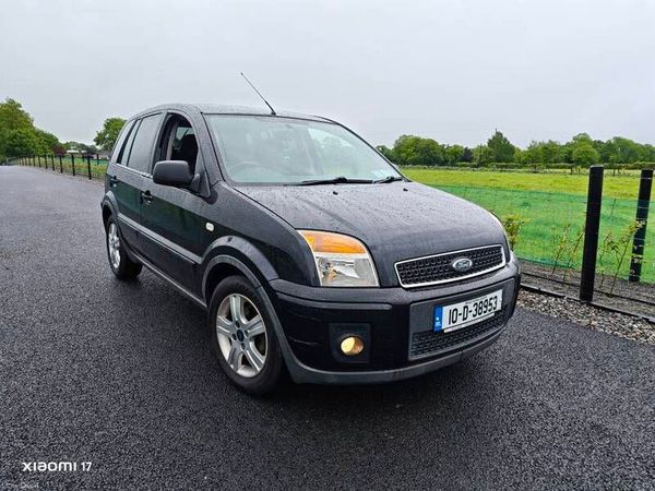 Mitsubishi Colt MPV, Petrol, 2010, Black