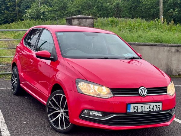 Volkswagen Polo Hatchback, Petrol, 2015, Red