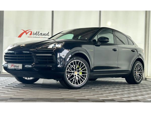 Porsche Cayenne Coupe, Petrol Hybrid, 2022, Blue