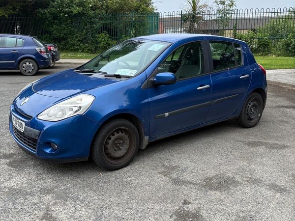 Renault Clio Hatchback, Ethanol Petrol, 2011, Blue