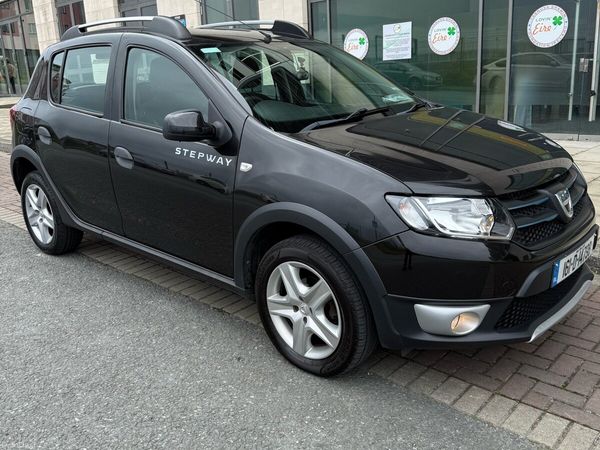 Dacia Sandero Stepway Hatchback, Diesel, 2016, Black