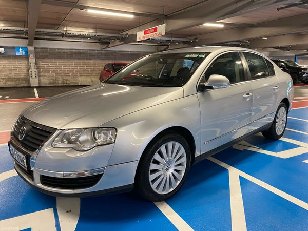 Volkswagen Passat Saloon, Diesel, 2009, Silver