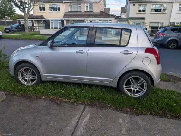 Suzuki Swift Hatchback, Petrol, 2006, Silver