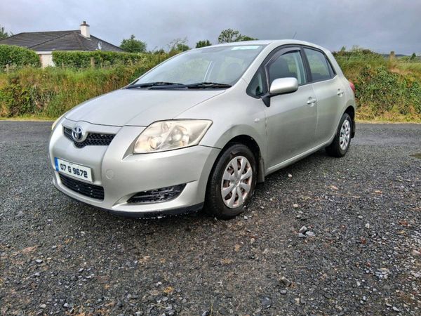 Toyota Auris Hatchback, Petrol, 2007, Silver