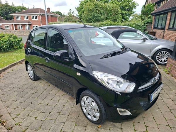 Hyundai i10 Hatchback, Petrol, 2013, Black