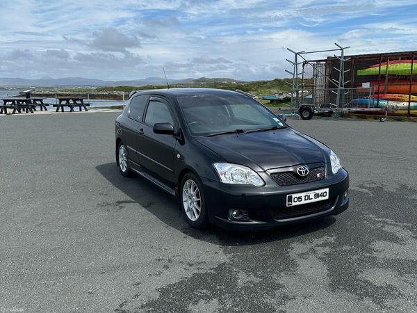 Toyota Corolla Hatchback, Petrol, 2005, Black