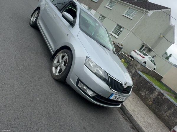 Skoda Rapid Saloon, Diesel, 2013, Silver