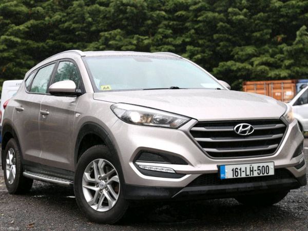 Hyundai Tucson SUV, Petrol, 2016, White