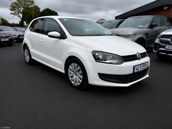 Volkswagen Polo Hatchback, Petrol, 2014, White