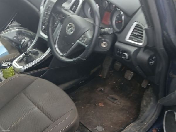 Vauxhall Astra Hatchback, Diesel, 2011, Blue