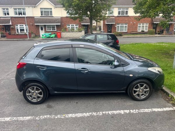 Mazda Demio MPV, Petrol, 2010, Grey