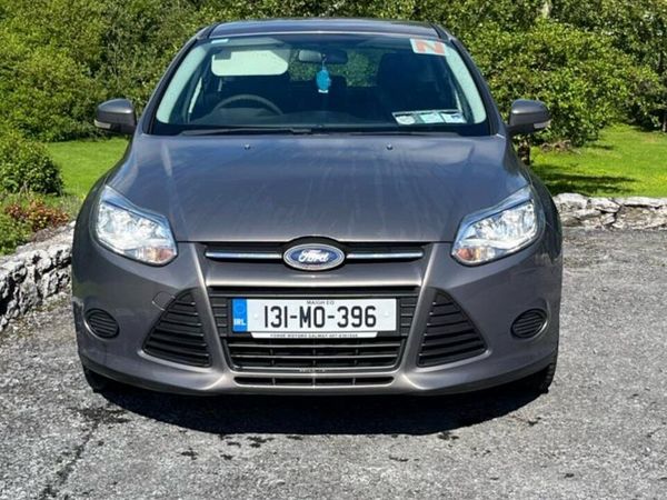 Ford Focus Hatchback, Petrol, 2013, Brown