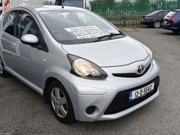 Toyota Aygo Hatchback, Petrol, 2012, Silver