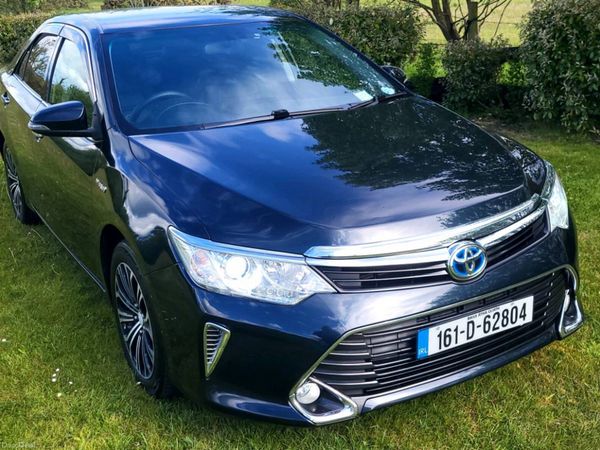 Toyota Camry Saloon, Petrol Hybrid, 2016, Black