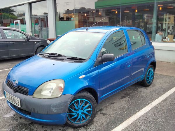 Toyota Yaris Hatchback, Petrol, 2002, Blue