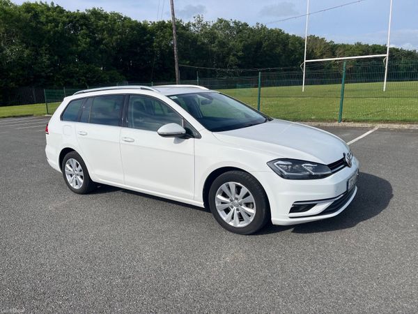 Volkswagen Golf Estate, Petrol, 2017, White