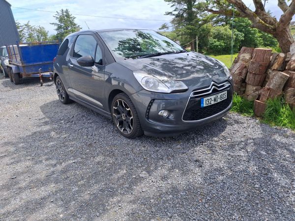 Citroen DS 3 Hatchback, Diesel, 2013, Grey